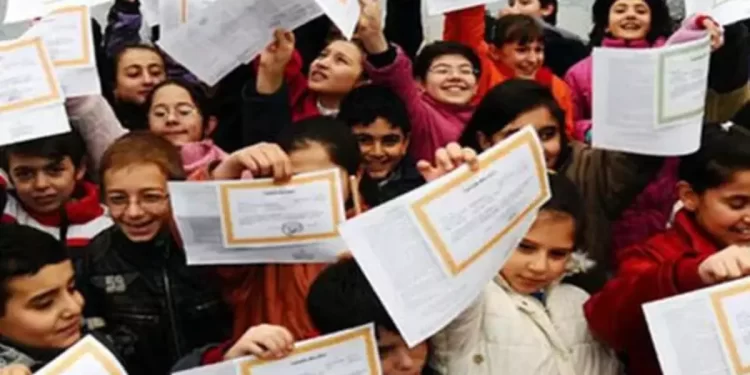 ÖĞRENCİLERİN YAZ TATİLİ SÜRESİ KISALIYOR