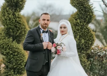 İNŞAAT İŞÇİSİ ELEKTİRİK AKIMINA KAPILDI