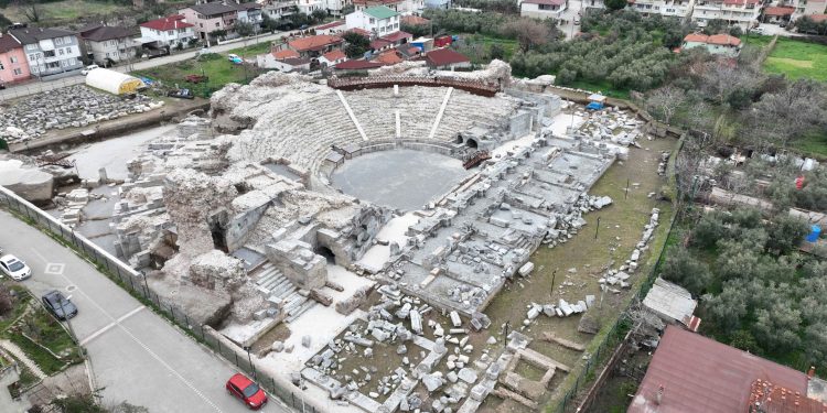 1800 YILLIK ROMA TİYATROSU TURİZİME KAZANDIRILDI