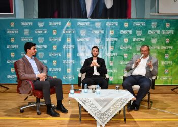 YILDIZ FUTBOLCU MEMLEKETİNDE GENÇLERLE BULUŞTU