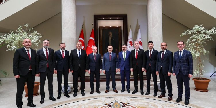 BAŞKAN USTA’DAN KURUM ZİYARETLERİ
