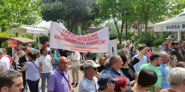 HEKTAŞA KIRMIZI KART