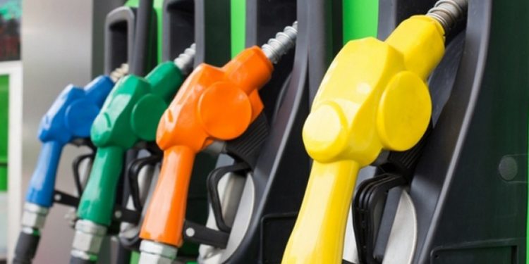 BENZİN VE MOTORİNE YÜKLÜ ZAM GELİYOR.