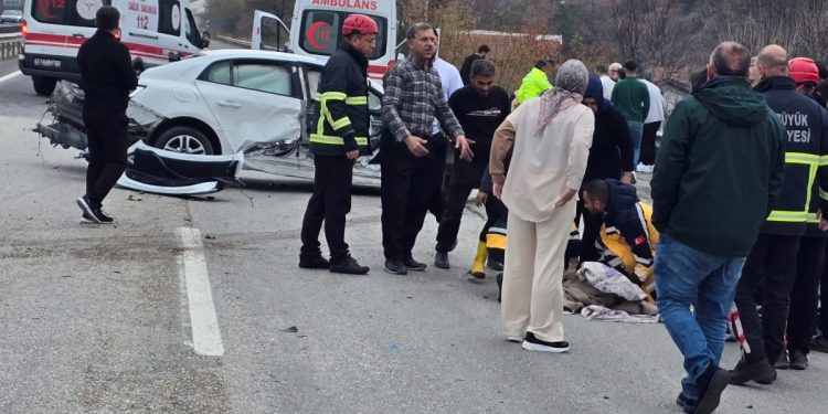 FECİ KAZA ANNE İLE KÜÇÜK YAŞTAKİ KIZINI HAYATTAN KOPARDI!