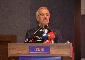 Bakan Uraloğlu’ndan İznik-Mekece Yolu Müjdesi