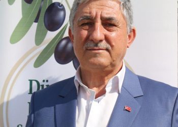 İznik Zeytin Kooperatifi’nin hedefi 15 bin ton zeytin almak İznik Zeytin Kooperatifi’nde ürün alımları devam ediyor.