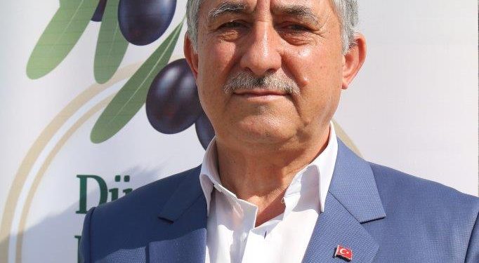 İznik Zeytin Kooperatifi’nin hedefi 15 bin ton zeytin almak İznik Zeytin Kooperatifi’nde ürün alımları devam ediyor.