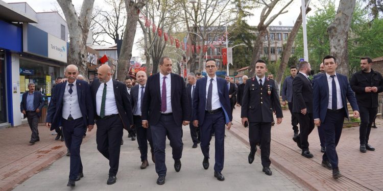 İZNİK’TE BAYRAMLAŞMA TÖRENİ GERÇEKLEŞTİ