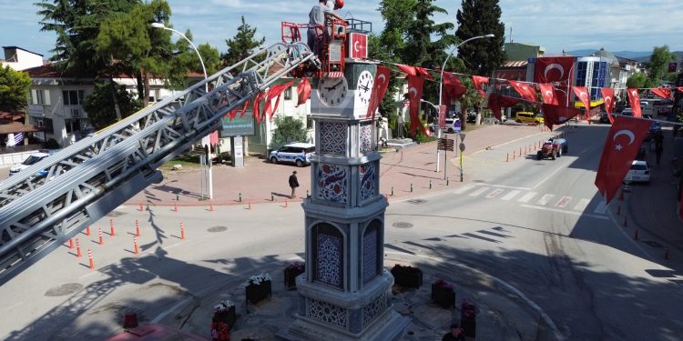 Can ve Canan Leylek Yuvalarına Geldi