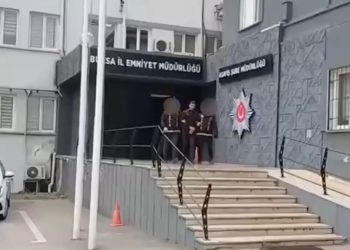 BURSADA HAKLARINDA KESİNLEŞMİŞ HAPİS CEZASI BULUNAN 3  FİRARİ  ŞAHIS YAKALANDI