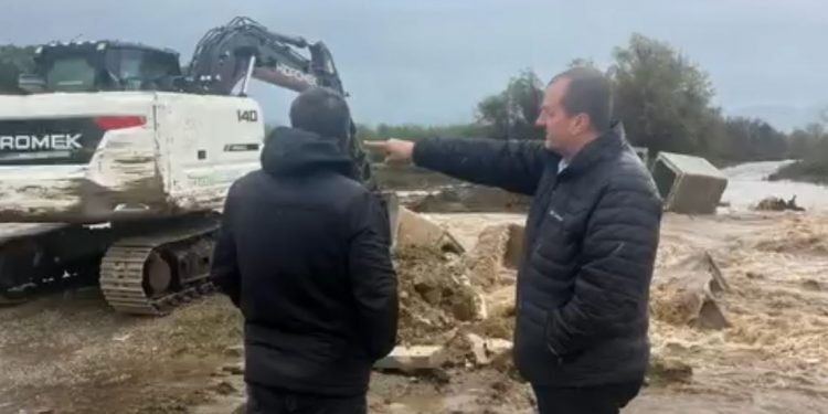  Bursa İznik’te Sağanak Yapış Köprü Yıktı.