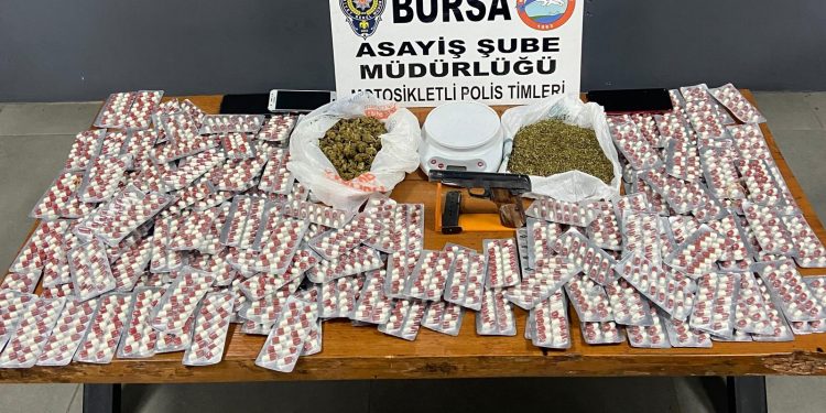 BURSA EMNİYET MÜDÜRLÜĞÜNDEN UYUŞTURUCUYA GECİT YOK
