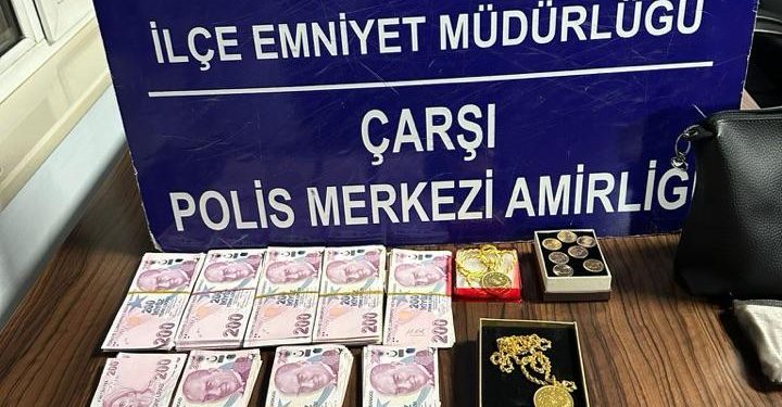 Buluntu Para ve Zinet Eşyaları Sahibine Teslim Edildi