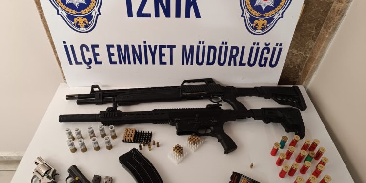 İZNİK’TE GÜVEN VE HUZUR OPERASYONU GERÇEKLEŞTİRİLDİ