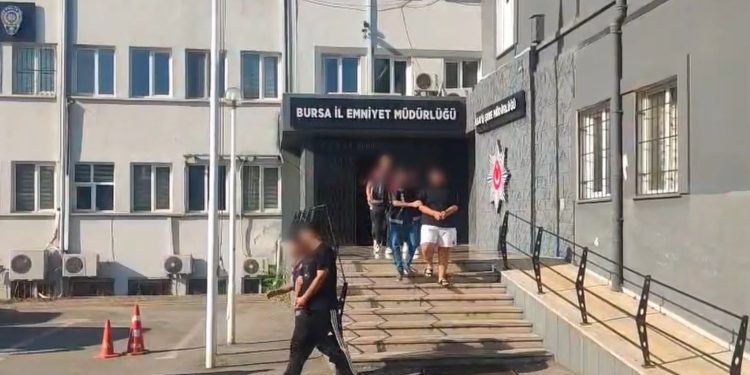 Güvenli Ödeme Sistemi Kılıfıyla Dolandırıcılık Yapan Şebekeye Darbe.